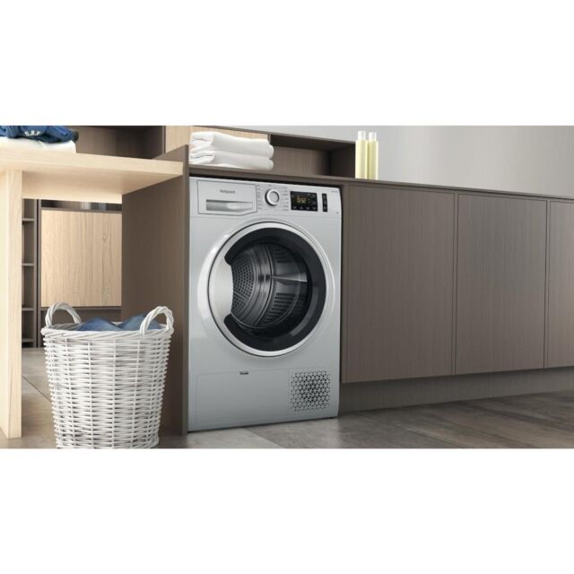 Hotpoint NT M11 92SSK UK Freestanding 9kg Heat Pump Tumble Dryer - Silver