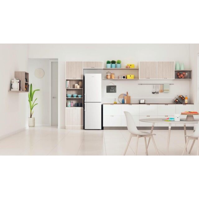 Indesit IB55 732 W UK Low Frost Fridge Freezer - White