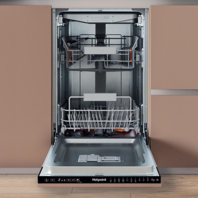 Hotpoint HP6IC11BS7LA0UK Integrated 45cm Slimline Dishwasher
