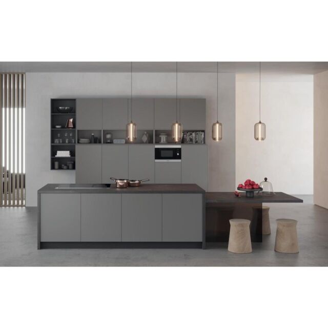 Hotpoint MF25G IX H Built-In Compact Microwave Oven - Inox
