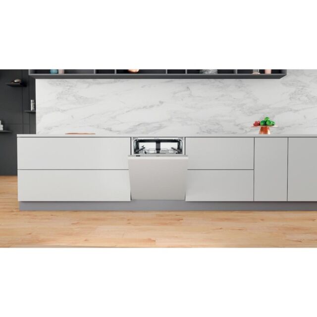 Whirlpool WIC3C26NUK Integrated Dishwasher