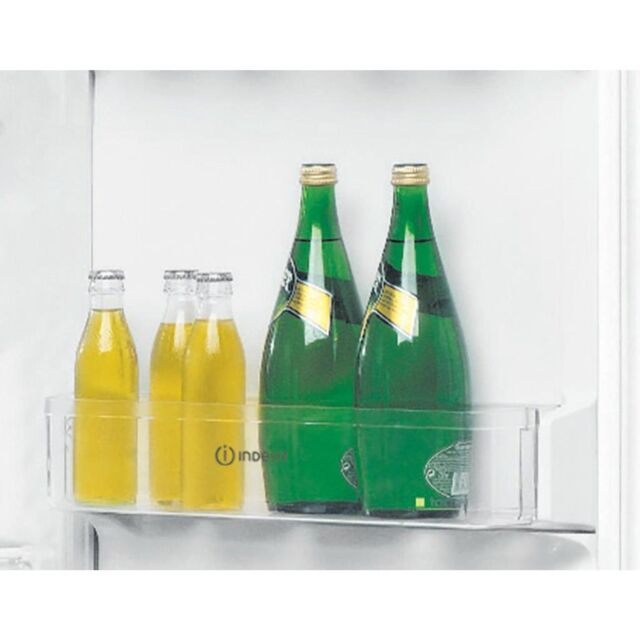 Indesit BI 18A2 D/I UK Low Frost Integrated Fridge Freezer