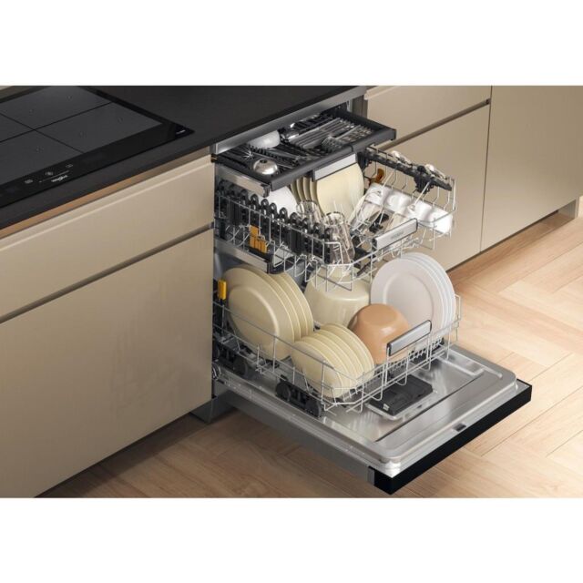 Whirlpool W7F HS51 AX UK Freestanding Dishwasher - Stainless Steel