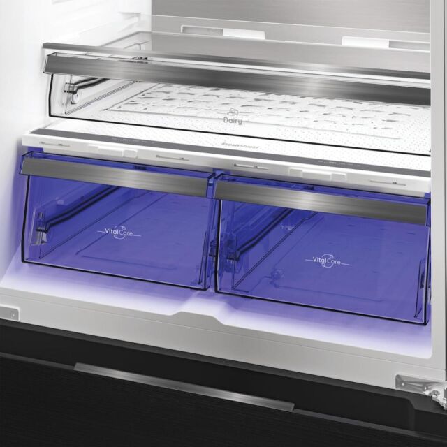 Hotpoint HPG26513XK5E Dual No Frost American Fridge Freezer with VitalCare