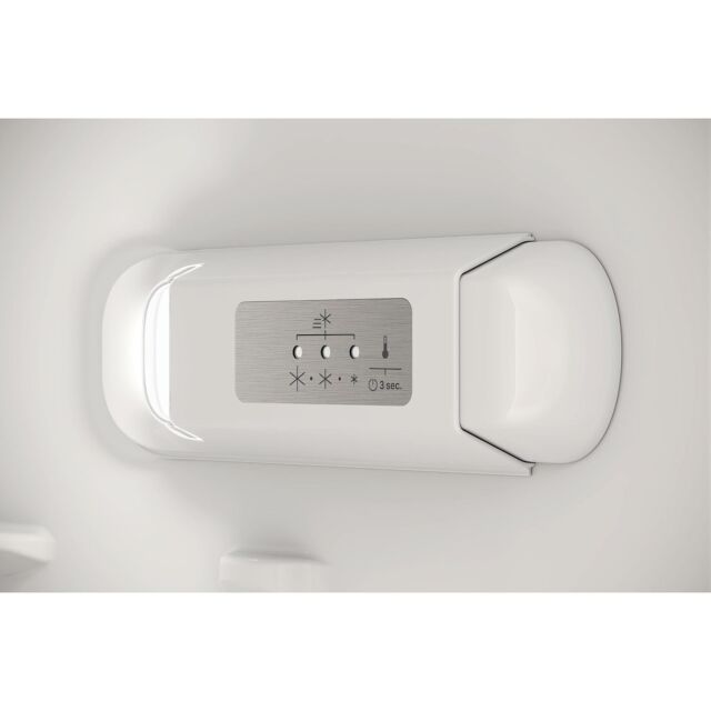 Hotpoint HTSD18A011A1 Integrated Fridge