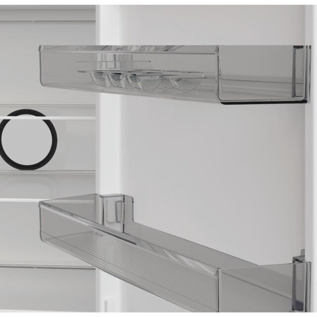 Indesit INK 21411 G4UK Freestanding 60/40 Total No Frost Fridge Freezer - Silver