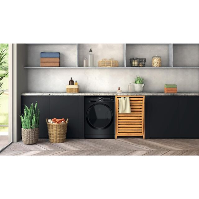 Hotpoint NDD86448BDAUK ActiveCare Freestanding 8+6kg Washer Dryer - Black