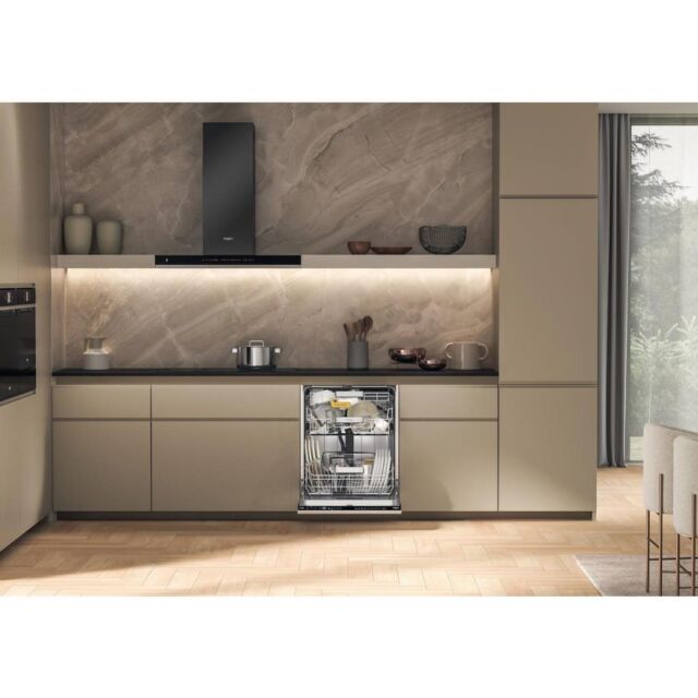 Whirlpool W8I HP42 L UK Integrated Dishwasher - Black