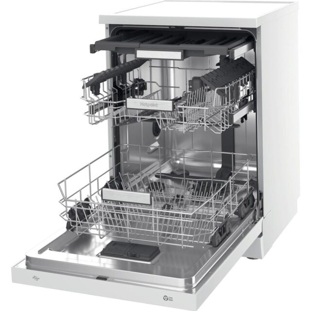 Hotpoint H7F HS41 UK Maxi Space Freestanding 15 Place Settings Dishwasher