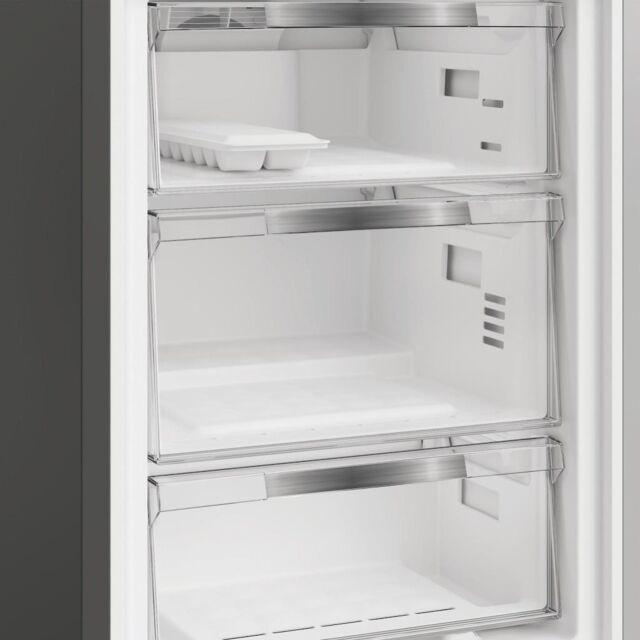 Hotpoint HPK 26363 XBR5UK Dual No Frost 60/40 Fridge Freezer with EvenFlow - Black