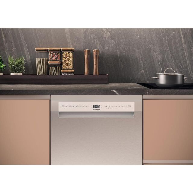 Hotpoint H8F HS61X UK Freestanding 60cm Dishwasher - Stainless Steel