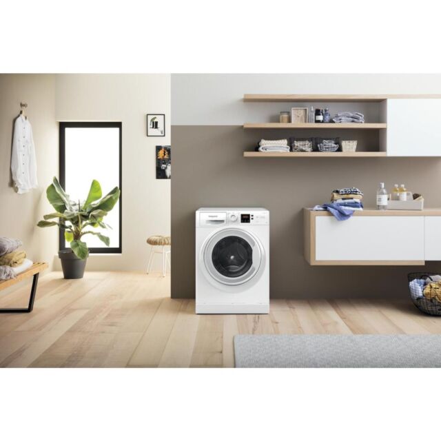 Hotpoint NSWM864CWUKN Freestanding Washing Machine