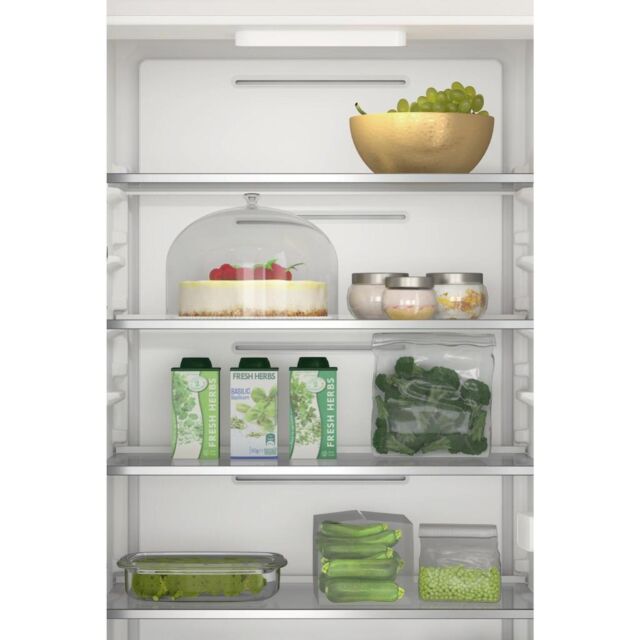 Whirlpool WHC20 T322 UK Built-In Fridge Freezer