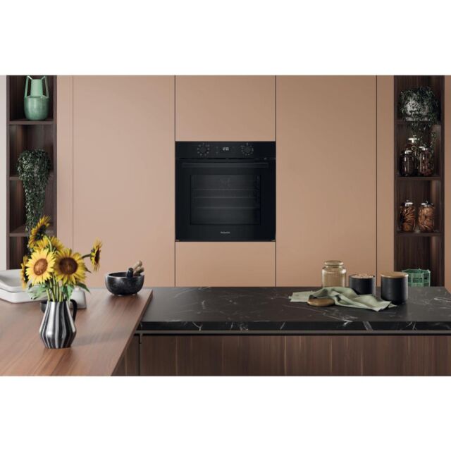 Hotpoint HO475PBUK Built-In Single Oven - Black