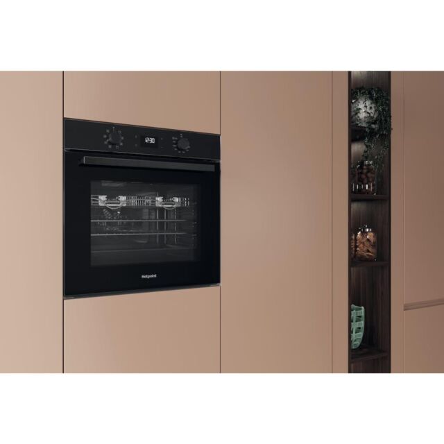 Hotpoint HO455HZBUK Class 2 60cm Built-In Single Multifunction Oven with Multiflow and Easy Grill