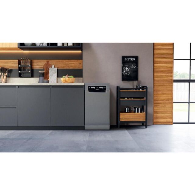Hotpoint HSFO 3T223 W X UK N Slimline Dishwasher - Stainless Steel