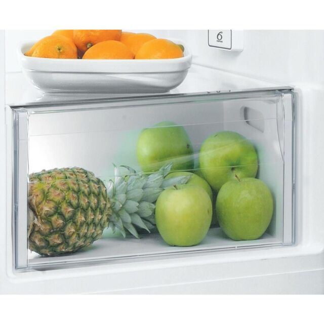 Whirlpool SW82QXR Freestanding Tall Larder Fridge