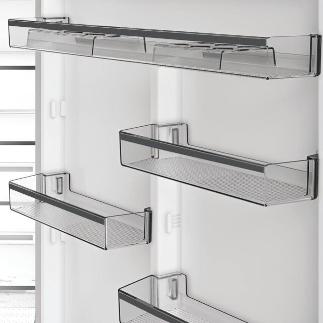 Whirlpool WHK2 6613 X5UK Dual No Frost XL Fridge Freezer with 6th Sense