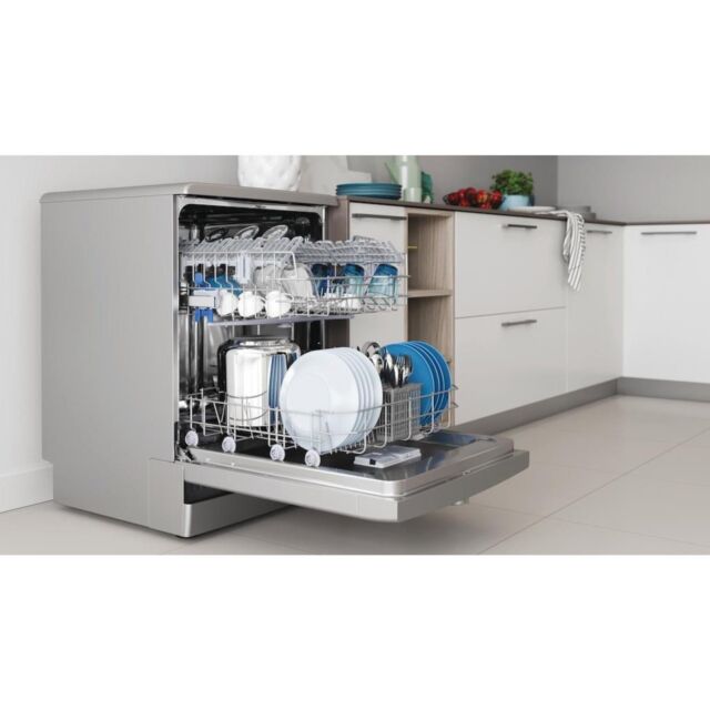 Indesit D2F HK26 S UK 60cm Dishwasher - Silver