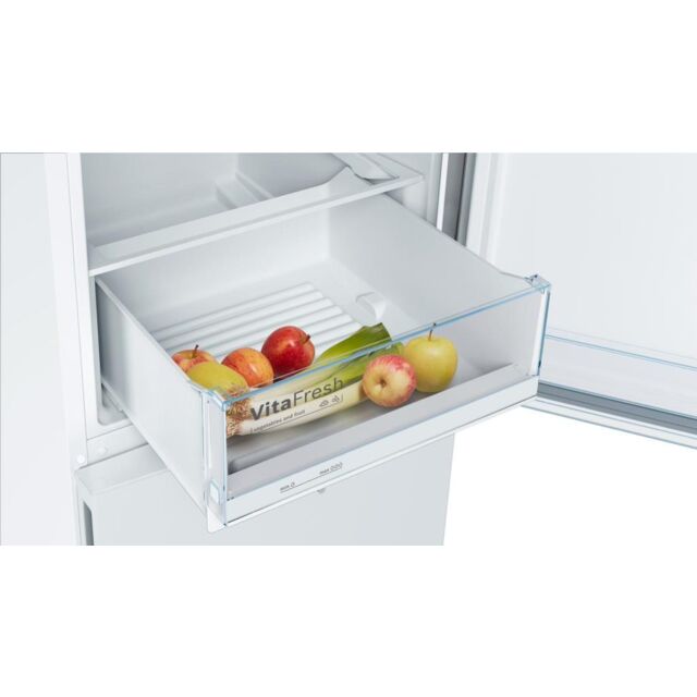 Bosch KGV336WEAG, Free-standing fridge-freezer with freezer at bottom