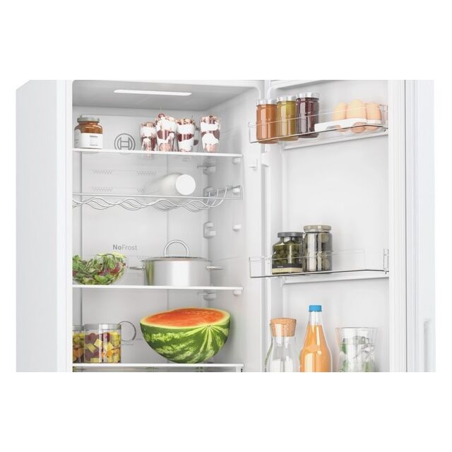 Bosch KGN27NWEAG, Free-standing fridge-freezer with freezer at bottom