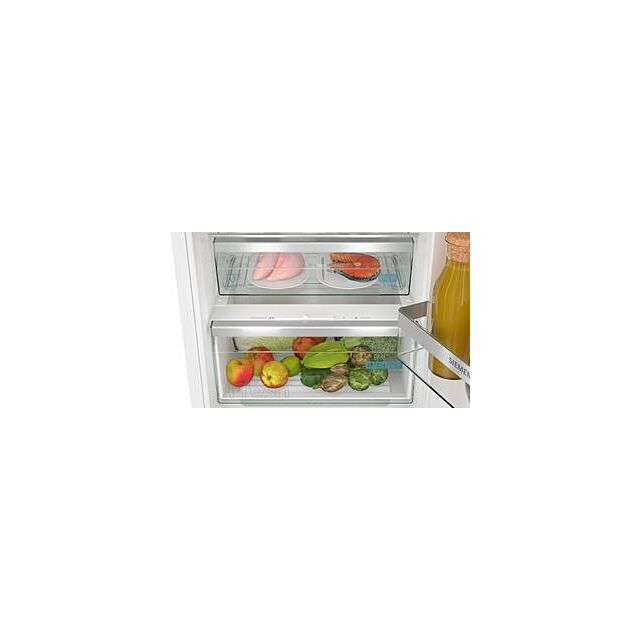 Siemens KI96NVFD0G, Built-in fridge-freezer with freezer at bottom