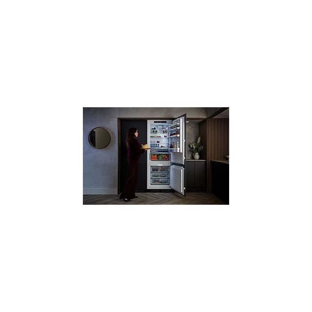 Siemens KB96NADD1, built-in fridge-freezer with freezer at bottom