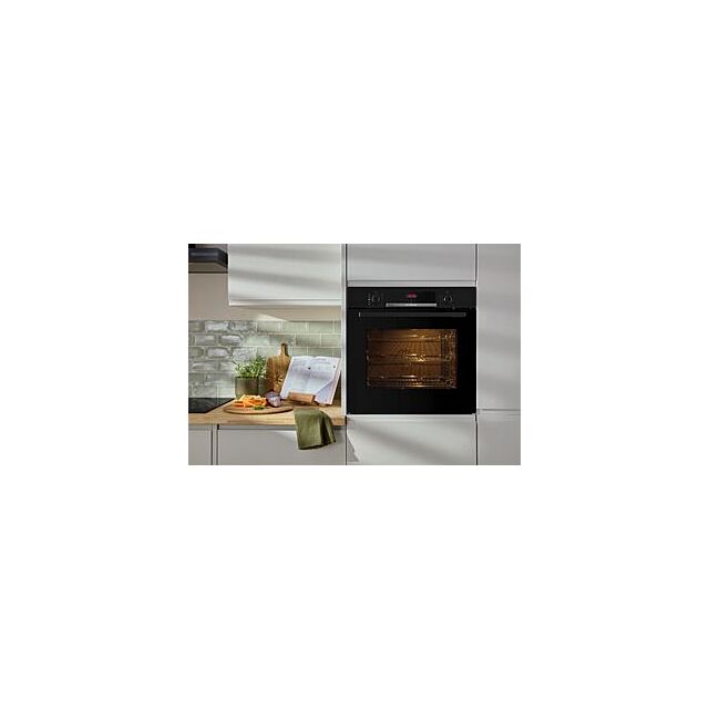 Bosch HQA534BB3B, Built-in oven with added steam function