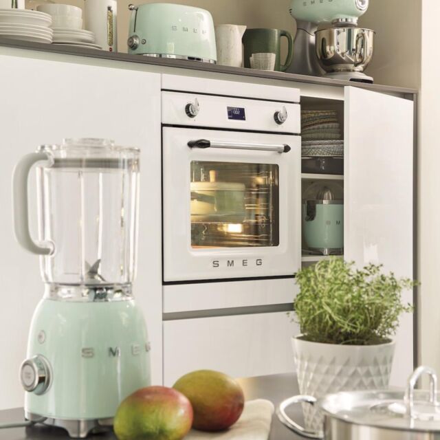Smeg TSF01PGUK Toaster, Green