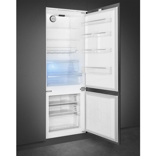 Smeg C875TNE Integrated Frost Free Fridge Freezer