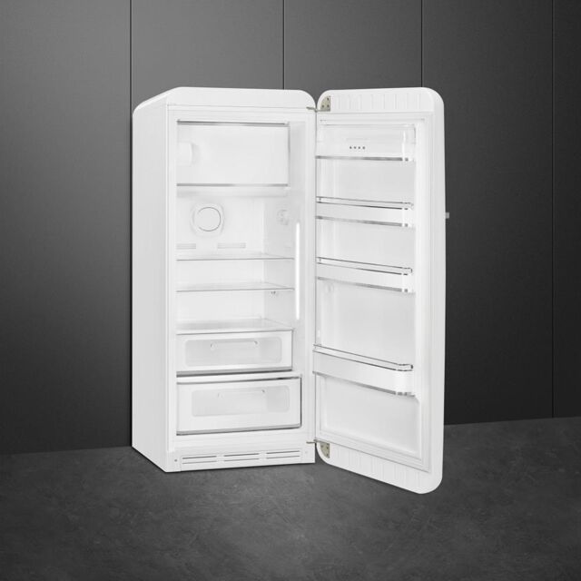 Smeg FAB28RWH5UK 60cm 50s Style Right Hand Hinge Fridge with Icebox, White