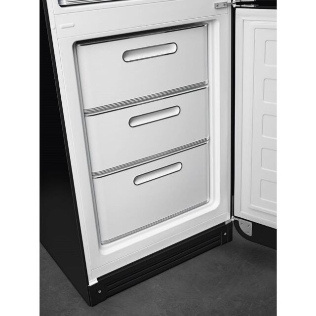 Smeg FAB32RBL5UK 60cm 50s Style Right Hand Hinge Fridge Freezer, Black