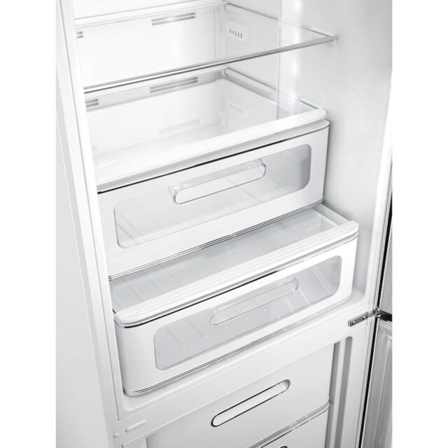 Smeg FAB32RWH5UK 60cm 50s Style Right Hand Hinge Fridge Freezer, White