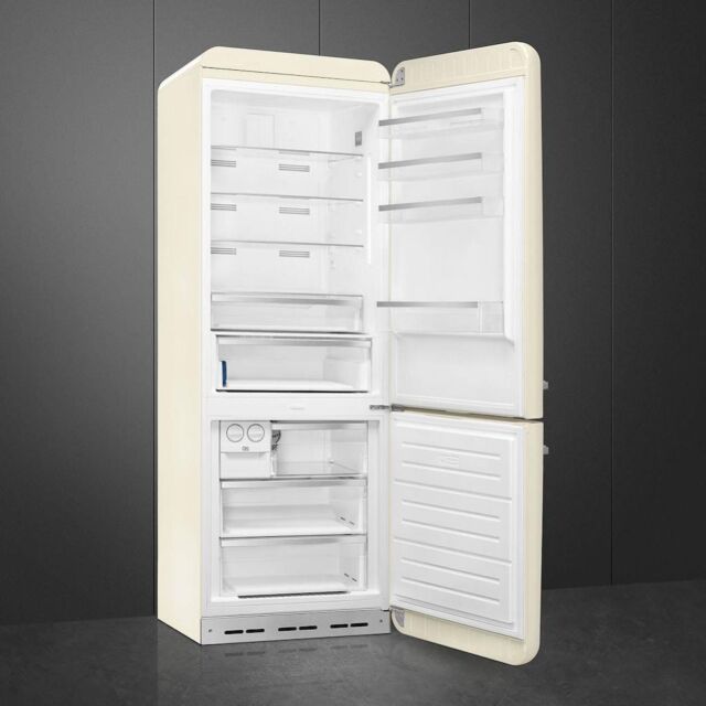 Smeg FAB38RCR5 70cm 50s Style Right Hand Hinge Fridge Freezer, Cream