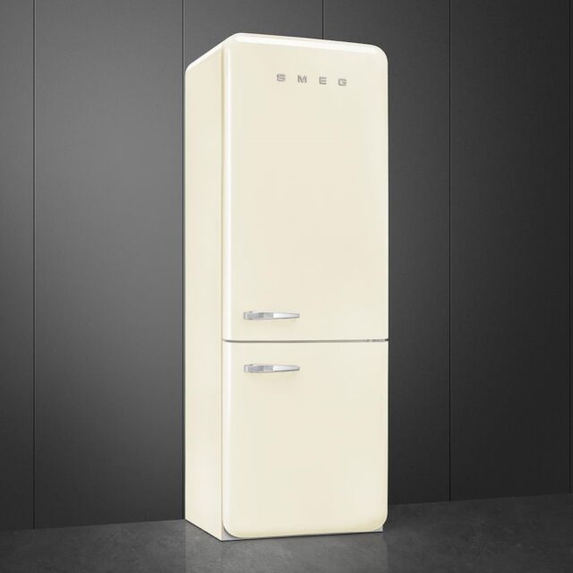 Smeg FAB38RCR6 Retro Fridge Freezer Right Hand Hinge - Cream