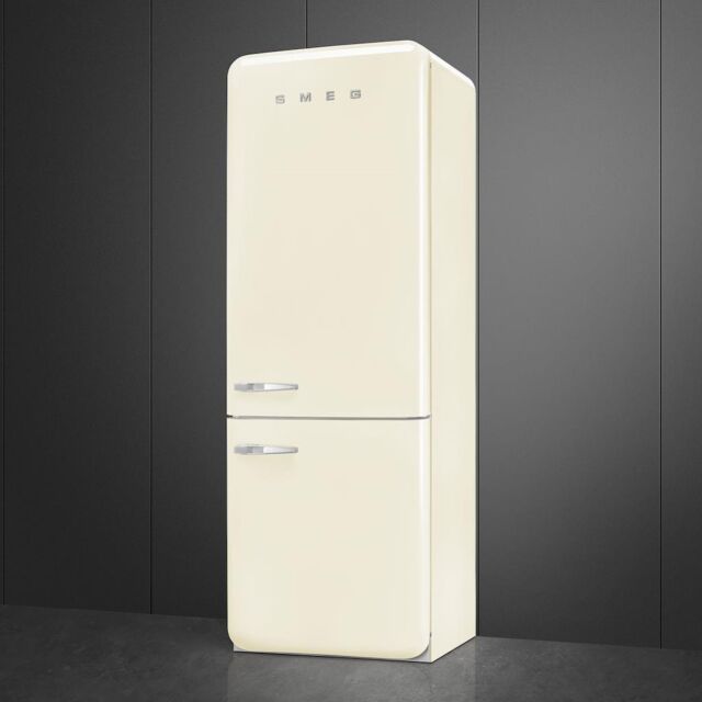 Smeg FAB38RCR6 Retro Fridge Freezer Right Hand Hinge - Cream