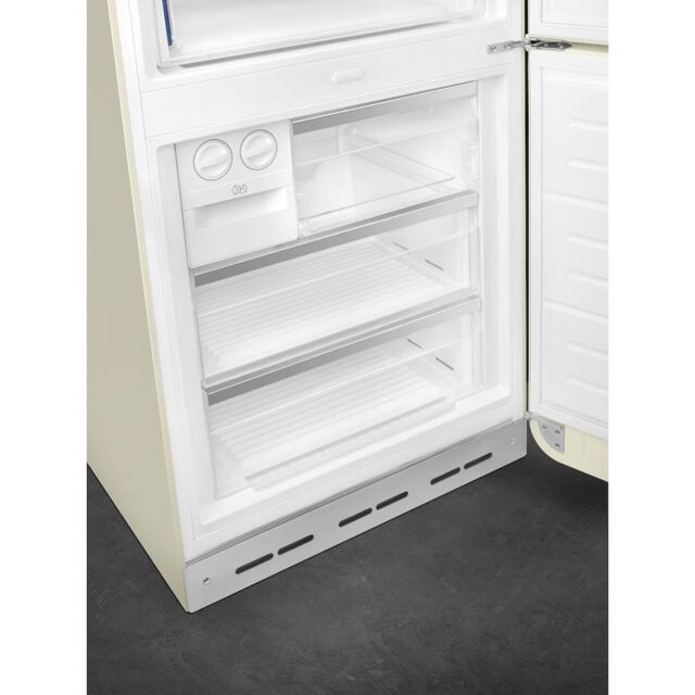 Smeg FAB38RCR6 Retro Fridge Freezer Right Hand Hinge - Cream