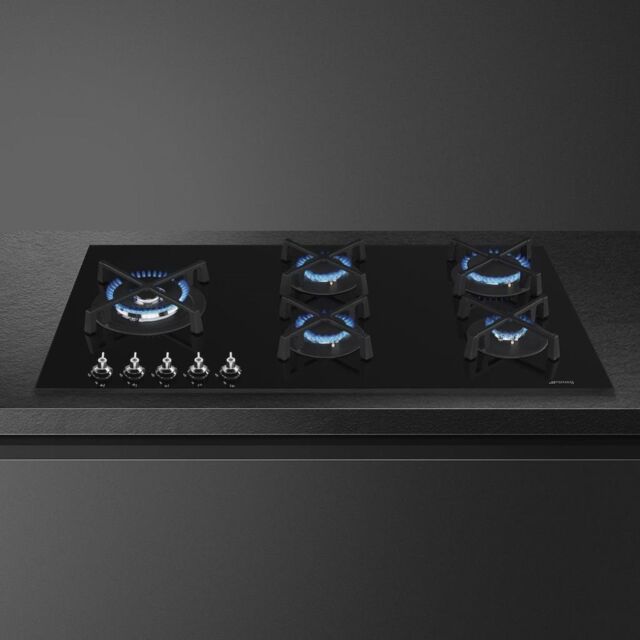 Smeg PV395LN 90cm Classic Gas Hob in Black Gas on Glass on Steel