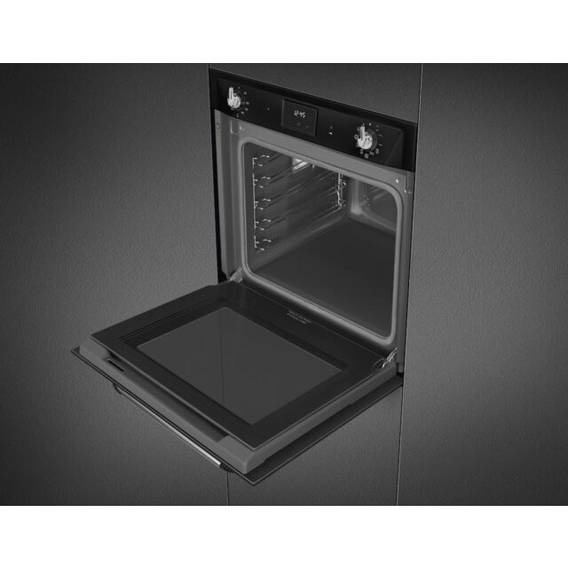 Smeg SOP6900TN 60cm Victoria Pyrolytic Single Oven, Black