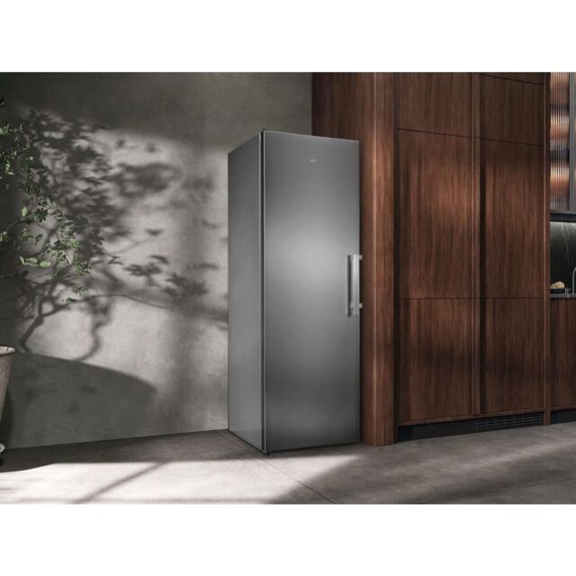 AEG OAG7M281EX 7000 Series Upright NoFrost Freezer
