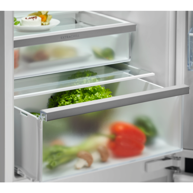 AEG OSC7C181DF 7000 Integrated GreenZone Fridge Freezer