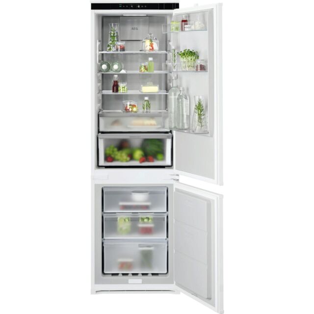 AEG TC8MS181CS 8000 Integrated 70/30 Fridge Freezer
