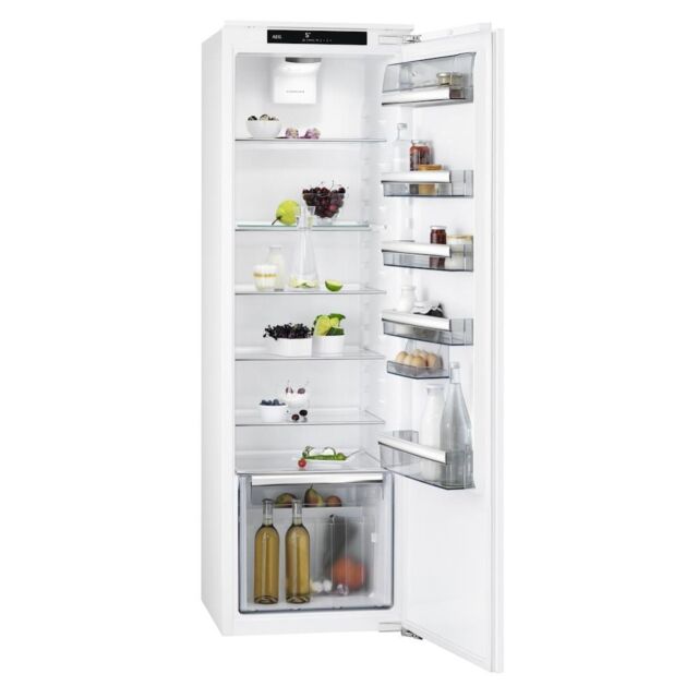 AEG SKE818E1DC 6000 Series Built-In Tall Fridge