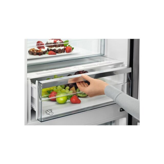 AEG RCB632E3MW 6000 Series Freestanding NoFrost Fridge Freezer