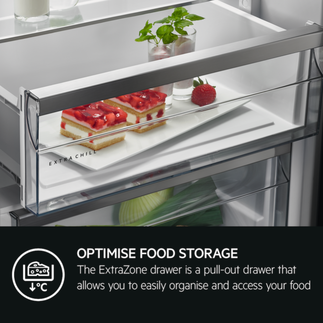 AEG NSC7C181DS Integrated Fridge Freezer - White