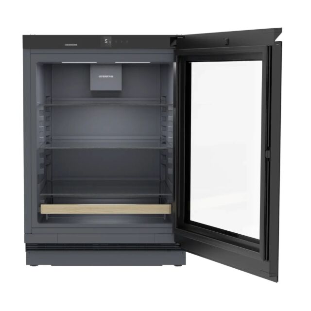 Liebherr UBCGB3731 4 shelves, Steel Interior, 135 litre cooling volume